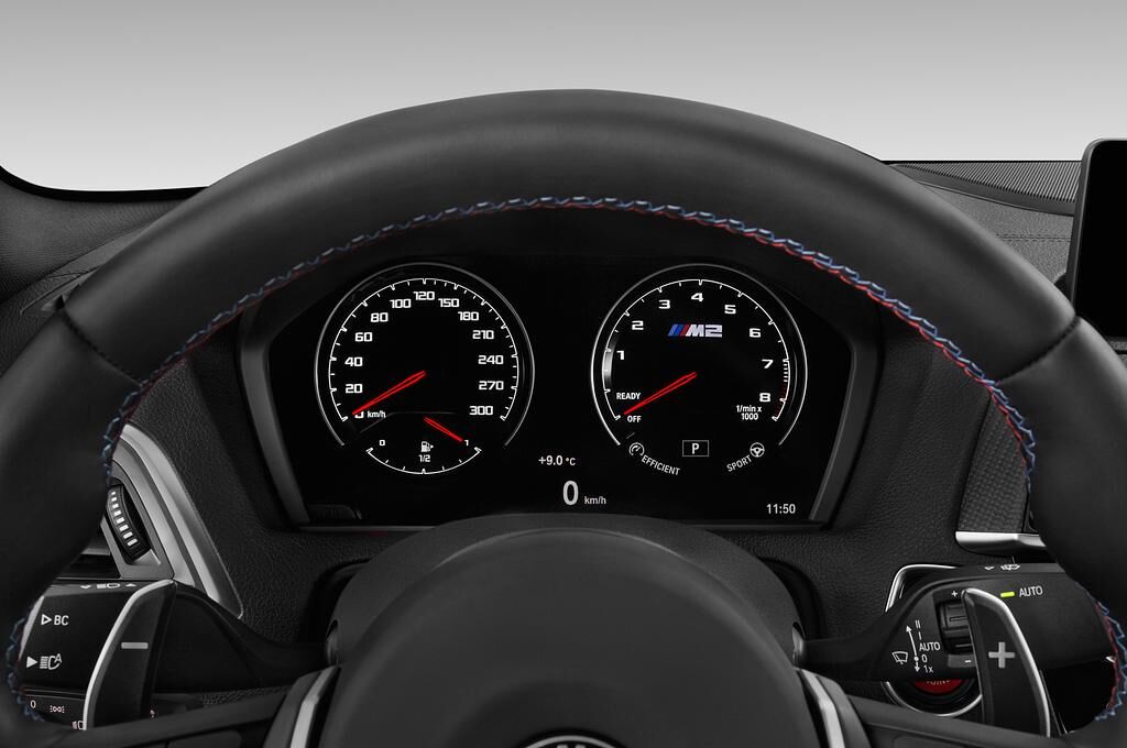 BMW M2 Competition (Baujahr 2019) Base 2 Türen Tacho und Fahrerinstrumente