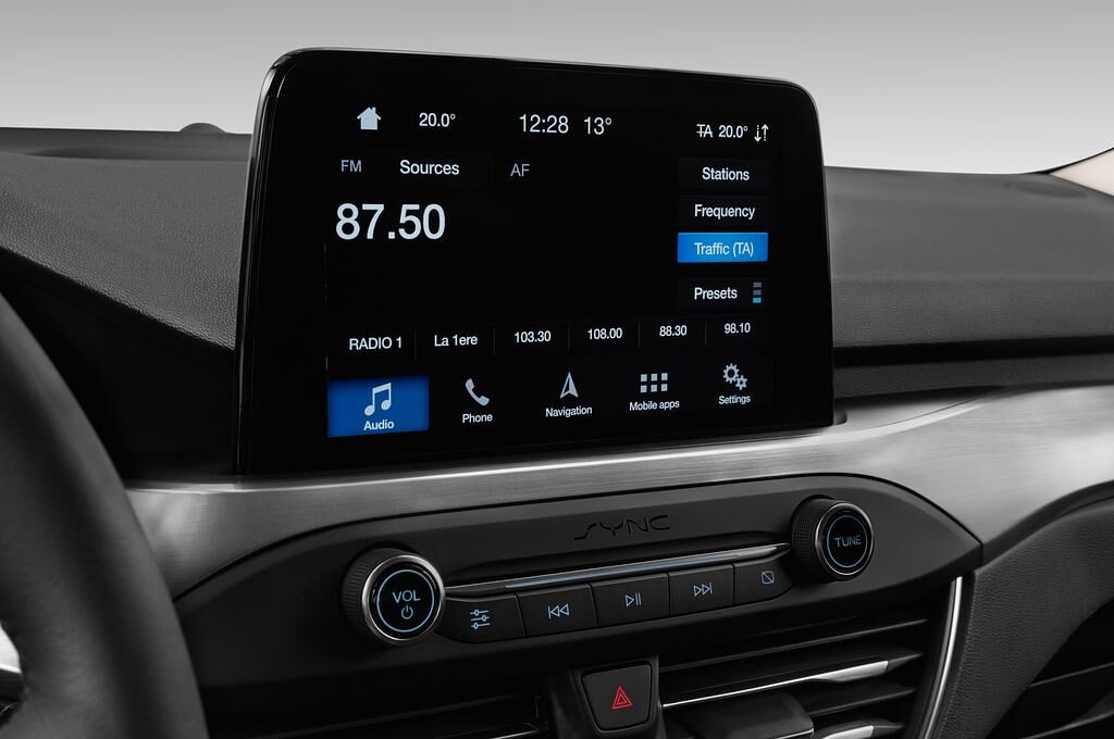 Ford Focus (Baujahr 2018) Titanium 5 Türen Radio und Infotainmentsystem