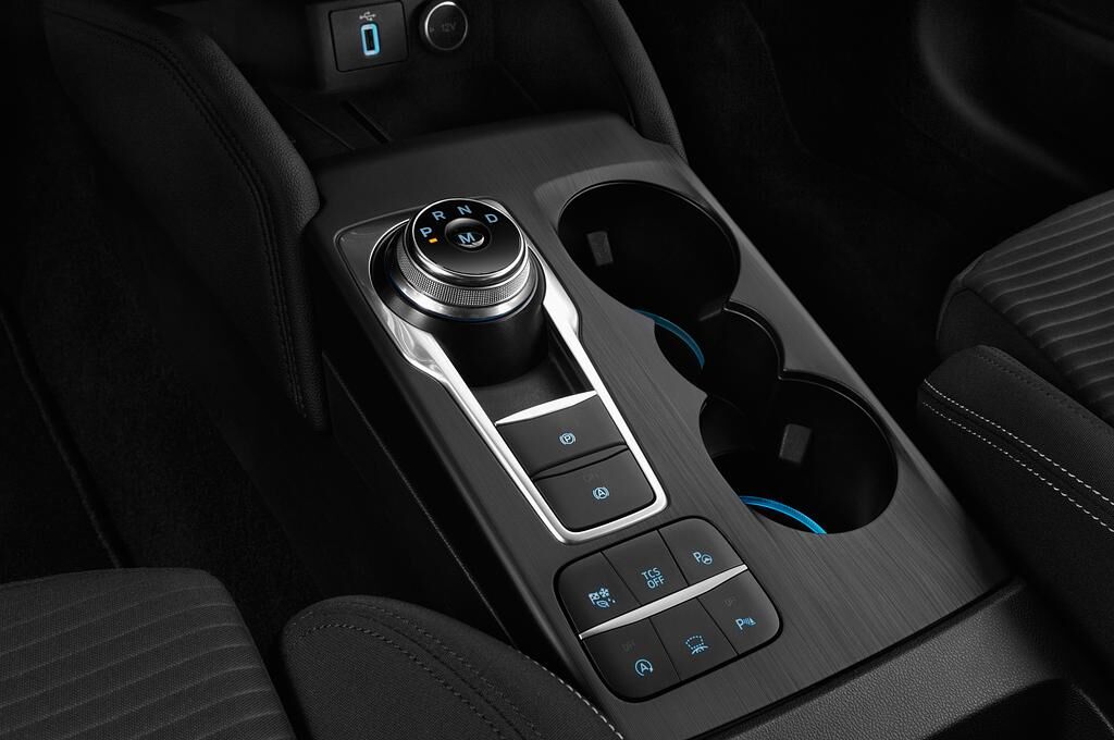 Ford Focus (Baujahr 2018) Titanium 5 Türen Schalthebel