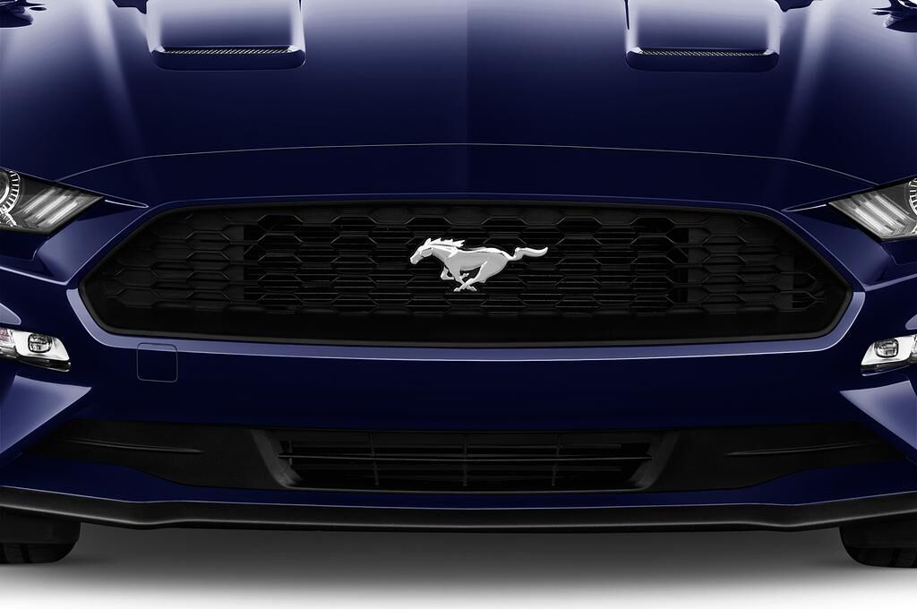 Ford Mustang Fastback (Baujahr 2018) - 2 Türen Kühlergrill und Scheinwerfer