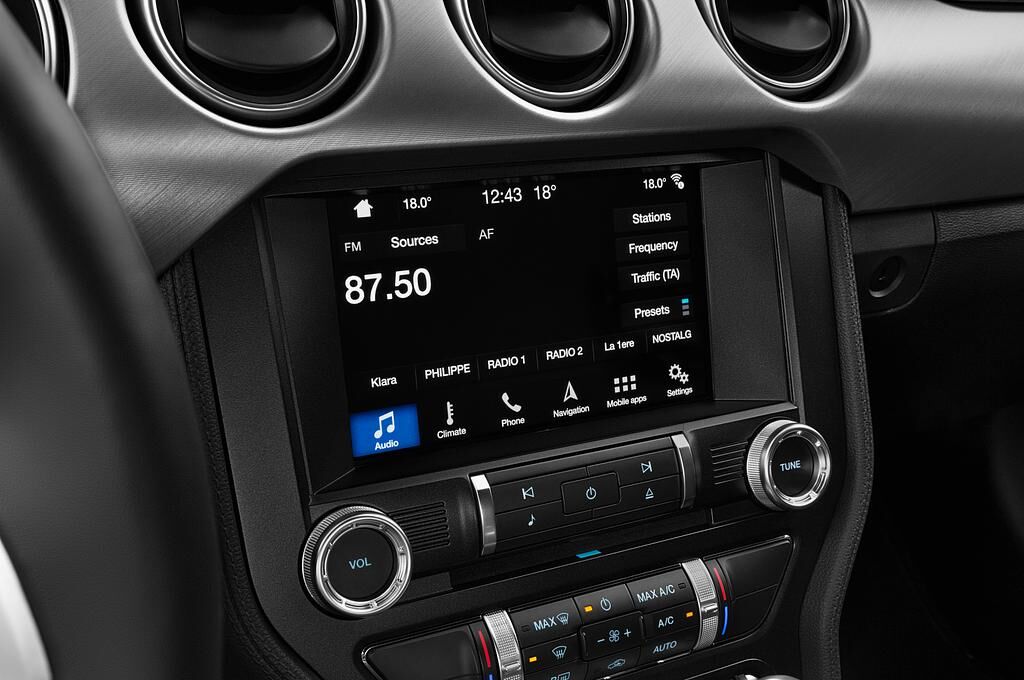 Ford Mustang Fastback (Baujahr 2018) - 2 Türen Radio und Infotainmentsystem