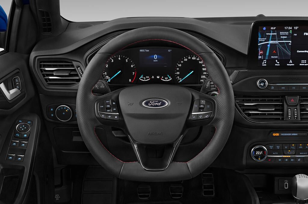 Ford Focus (Baujahr 2018) ST Line 5 Türen Lenkrad