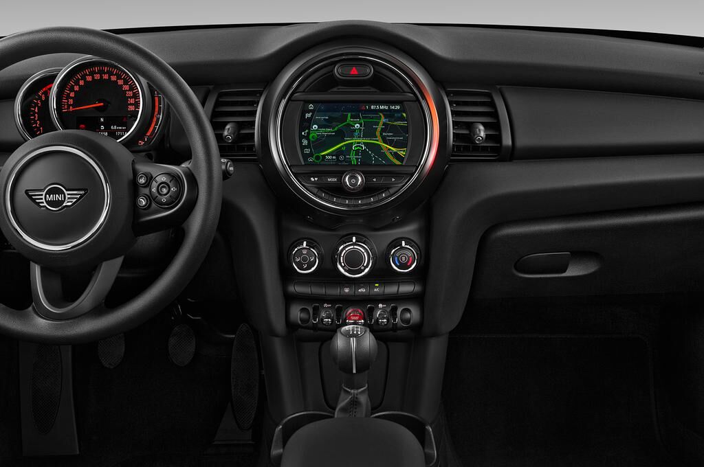 MINI MINI One (Baujahr 2018) Salt 3 Türen Mittelkonsole
