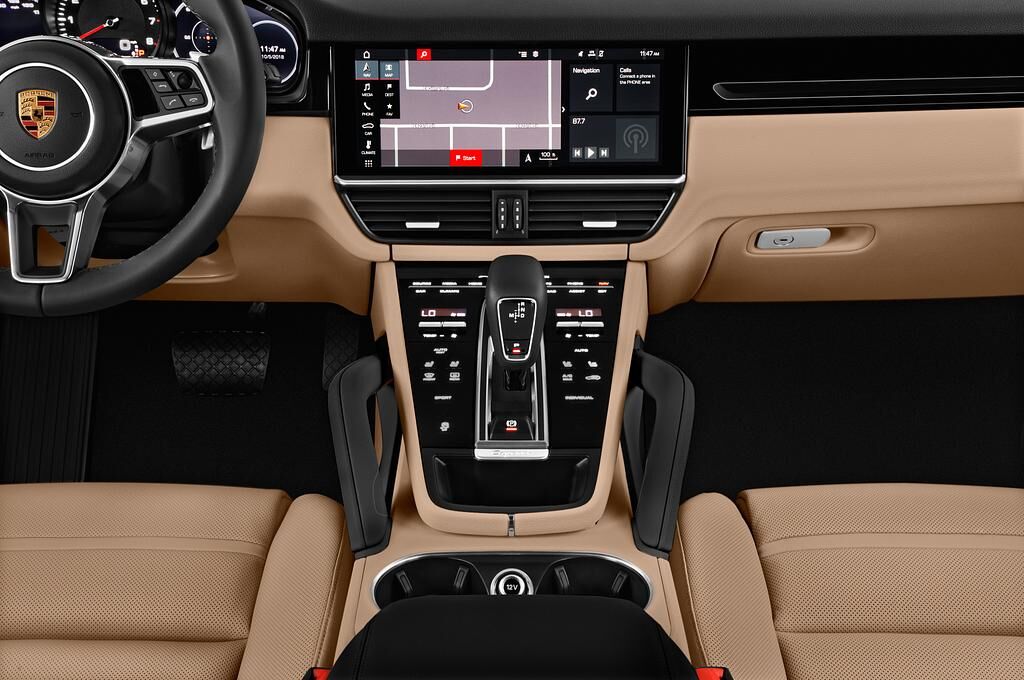 Porsche Cayenne (Baujahr 2019) - 5 Türen Mittelkonsole