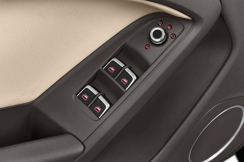 Audi A5 (Baujahr 2013) - 2 Türen Bedienungselemente Tür