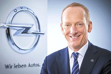 Opel-Chef Neumann: Kein reines Elektroauto - Fordert CO2-Zertifikate von der Politik Opel-Chef Neumann: Kein reines Elektroauto - Fordert CO2-Zertifikate von der Politik