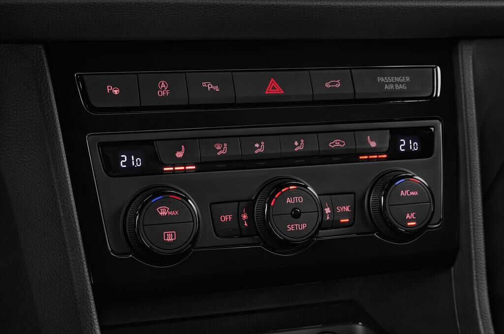 Cupra Ateca (Baujahr 2019) - 5 Türen Temperatur und Klimaanlage