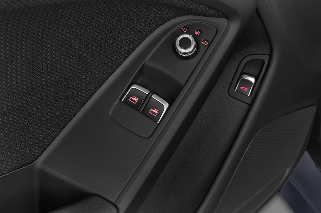 Audi A5 (Baujahr 2012) S line 2 Türen Bedienungselemente Tür