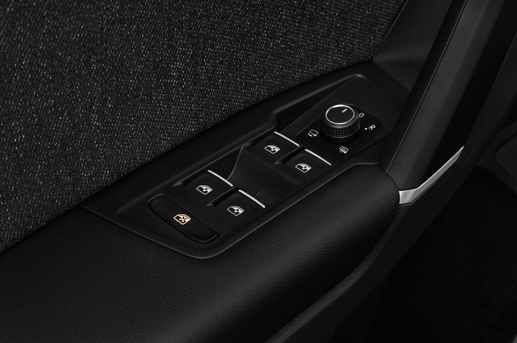 SEAT Tarraco (Baujahr 2019) Xcellence 5 Türen Bedienungselemente Tür