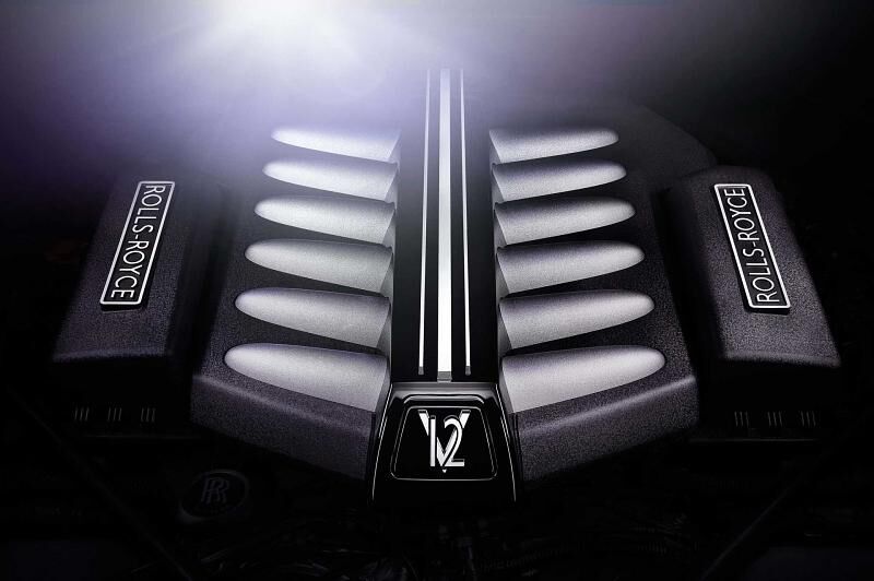 Der V12-Motor leistet jetzt 600 statt 570 PS