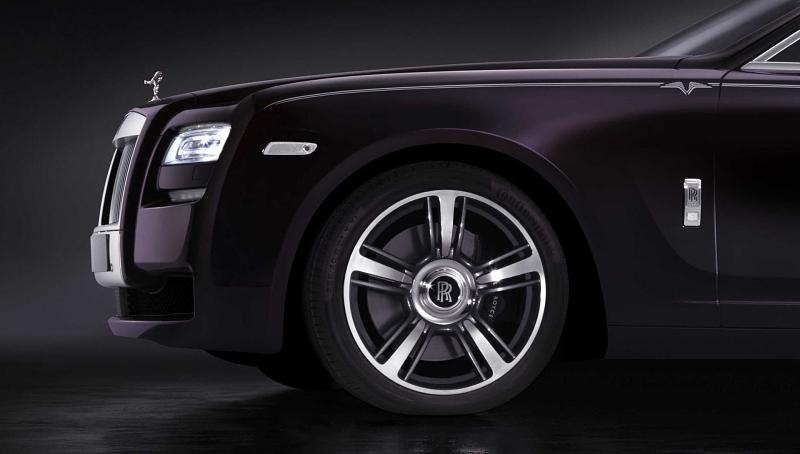 Der Rolls-Royce Ghost V-Specification hat teilpoliierte Felgen