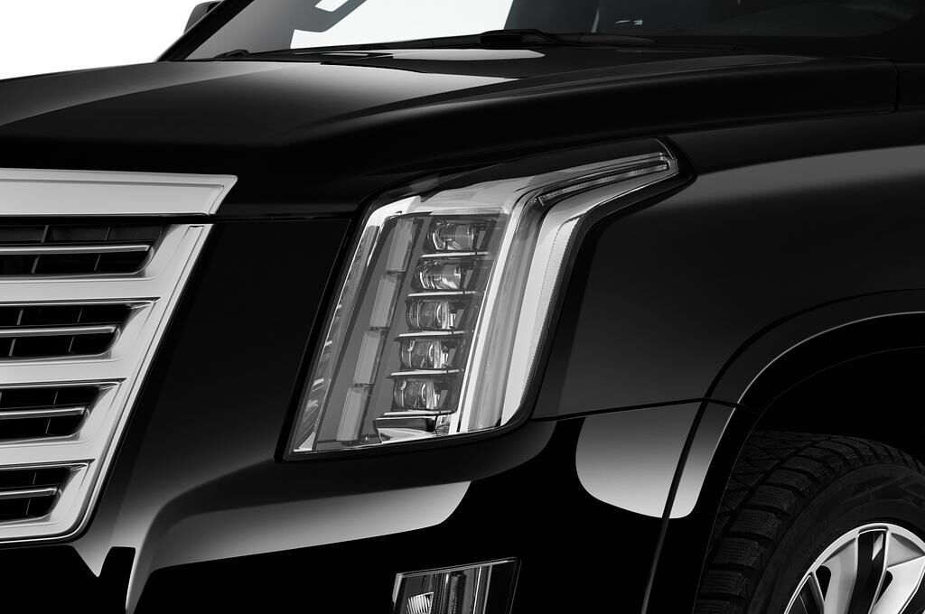 Cadillac Escalade (Baujahr 2019) Platinum 5 Türen Scheinwerfer
