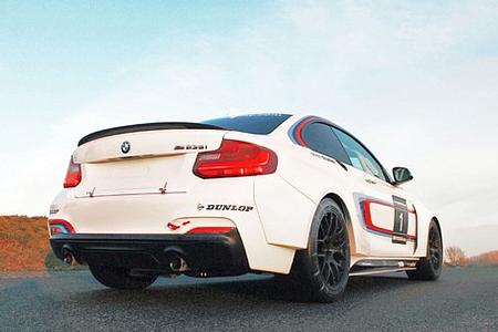 BMW M235i Racing: Weltpremiere auf dem Las Vegas Motor Speedway