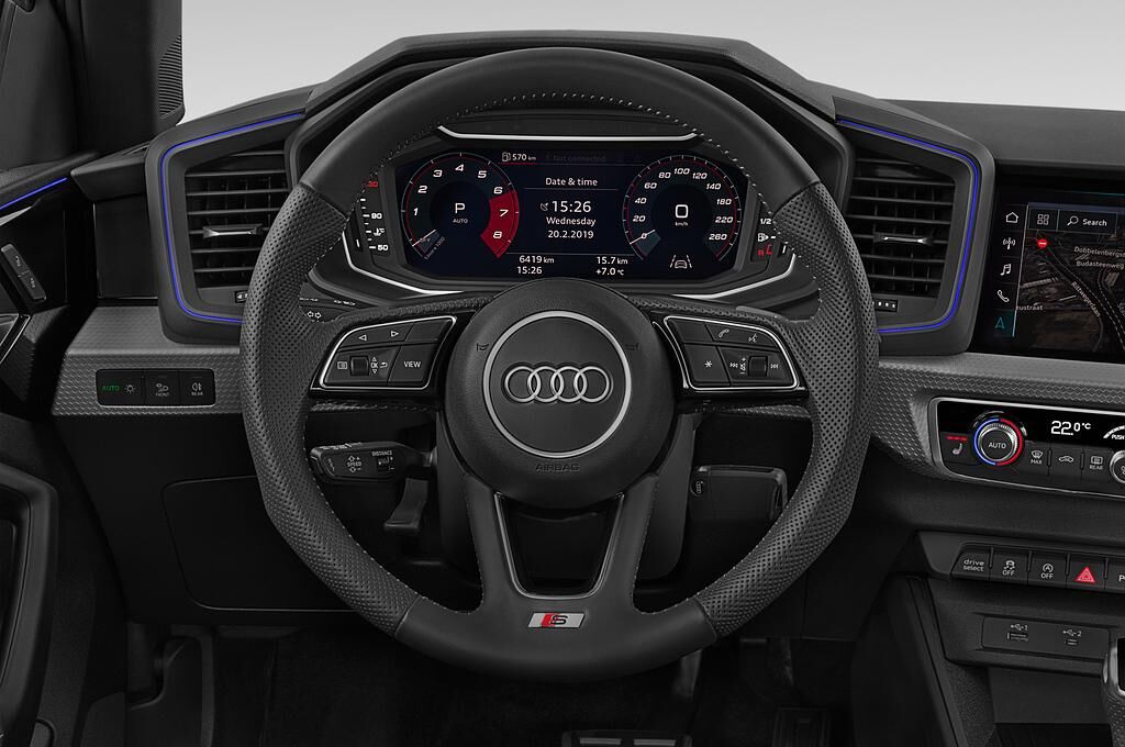 Audi A1 Sportback (Baujahr 2019) S Line 5 Türen Lenkrad