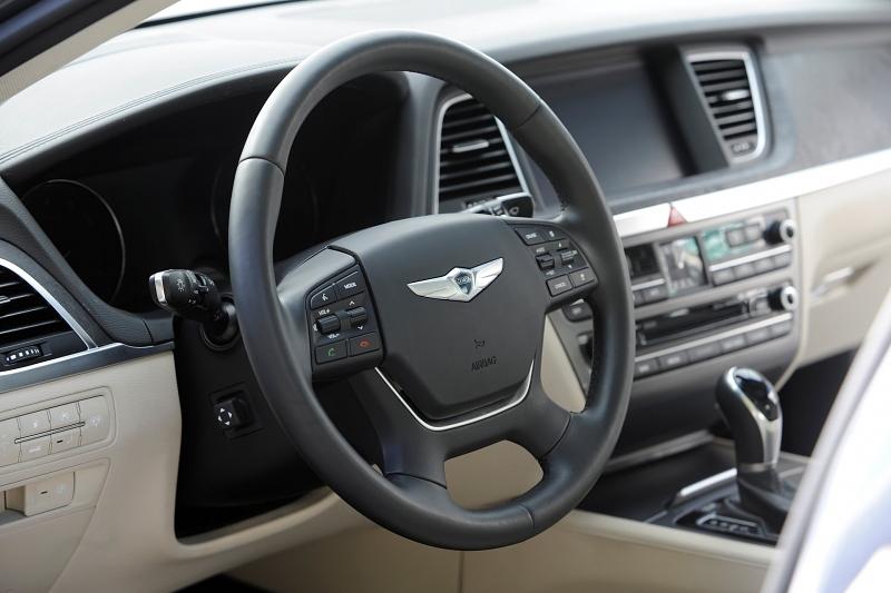 Hyundai Genesis 2014