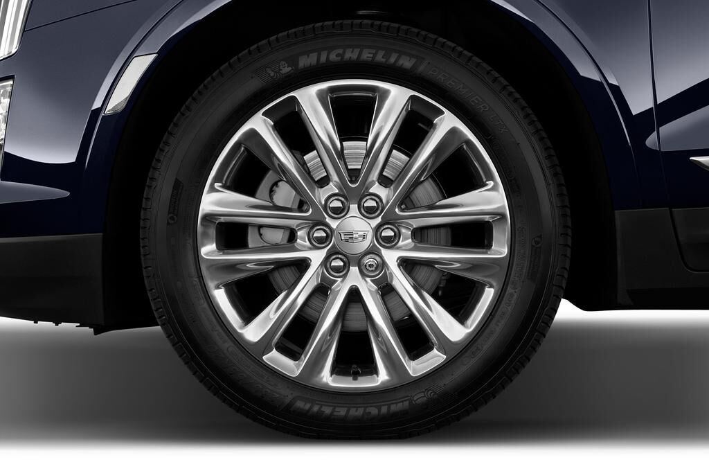 Cadillac XT5 (Baujahr 2019) Platinum 5 Türen Reifen und Felge