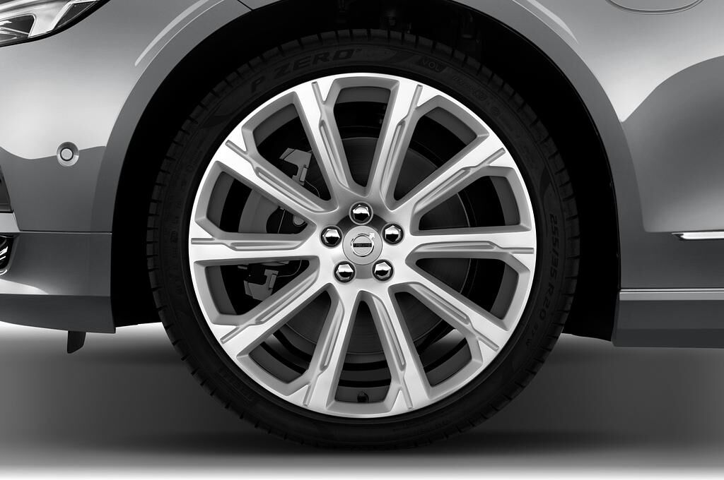 Volvo S90 (Baujahr 2018) Inscription 4 Türen Reifen und Felge