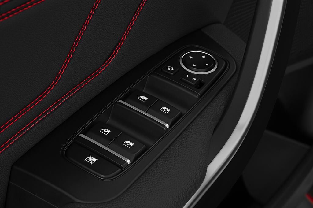 KIA Proceed (Baujahr 2019) GT 5 Türen Bedienungselemente Tür