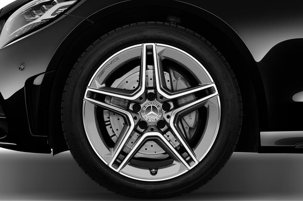 Mercedes C Class (Baujahr 2019) AMG Line 2 Türen Reifen und Felge