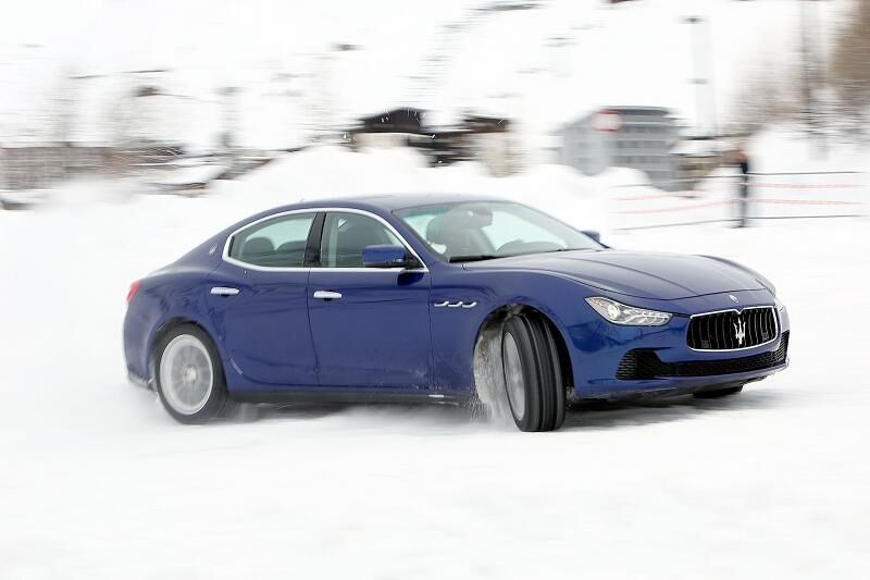Der Maserati Ghibli S Q4 kostet 1.870 Kilogramm