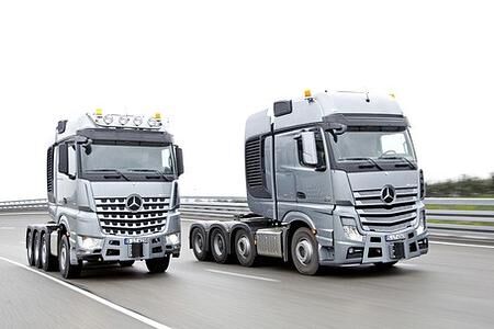 Mercedes-Benz Actros SLT/Arocs SLT: saubere Schwerlastzugmaschinen mit 625 PS