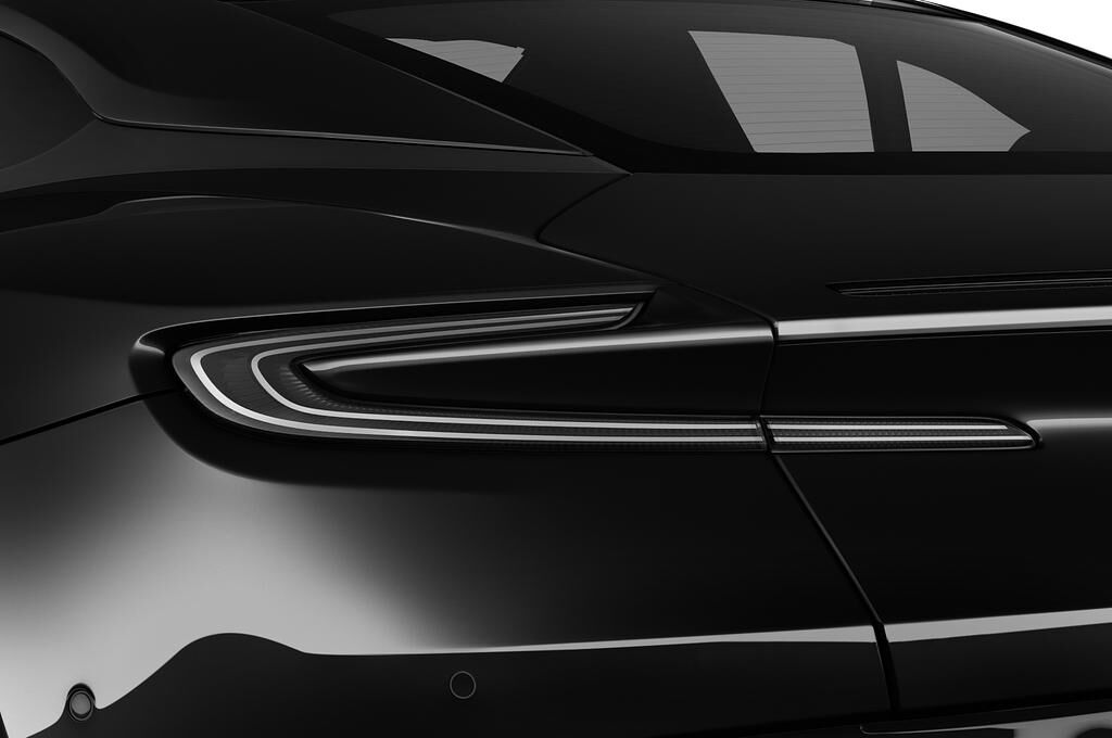 Aston Martin DB11 (Baujahr 2018) - 2 Türen Rücklicht