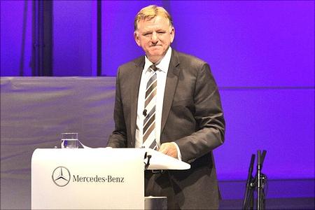 Daimler-Vorstand Produktion und Einkauf hört auf - Renschler übergibt an Schäfer Daimler-Vorstand Produktion und Einkauf hört auf - Renschler übergibt an Schäfer