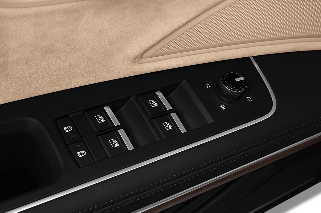 Audi A8 L (Baujahr 2019) - 4 Türen Bedienungselemente Tür