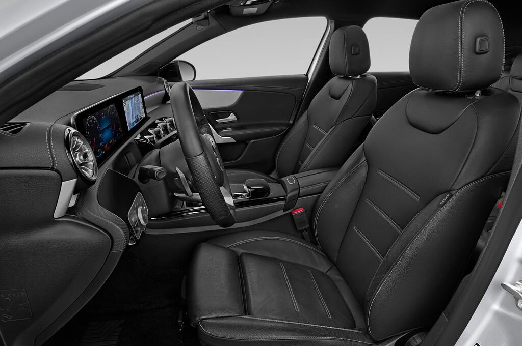 Mercedes A Class (Baujahr 2019) - 4 Türen Vordersitze