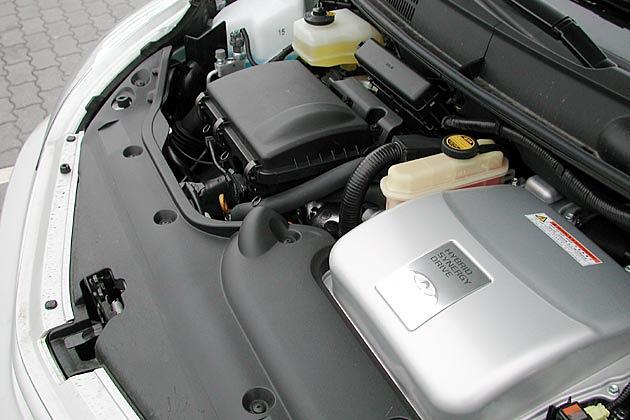 Der Prius hat Elektro- und Benzinmotor unter der Haube