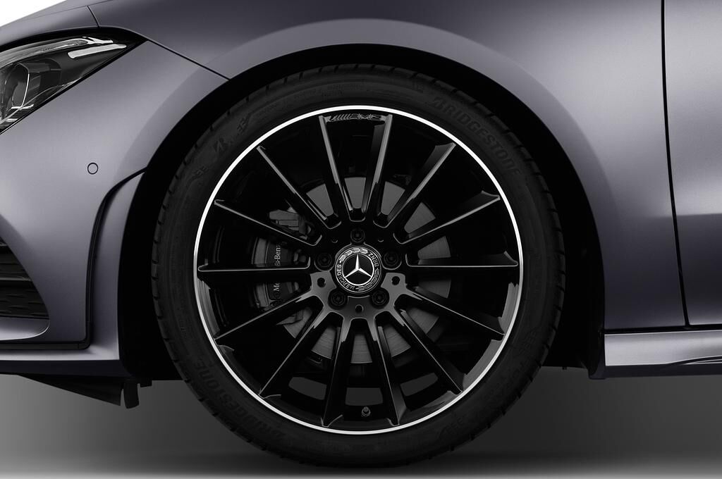 Mercedes CLA (Baujahr 2020) - 4 Türen Reifen und Felge