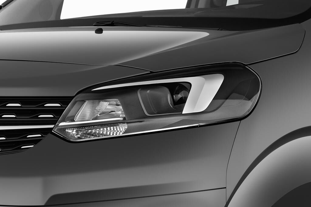 Opel Zafira Life (Baujahr 2019) Innovation 5 Türen Scheinwerfer