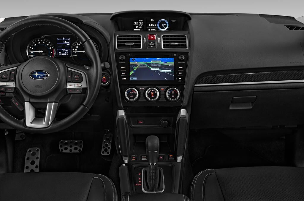 Subaru Forester (Baujahr 2019) Exclusive + 5 Türen Mittelkonsole