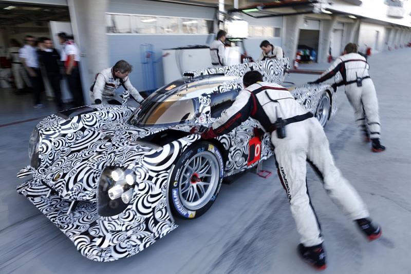 Porsche 919 Hybrid Tests in Bahrain