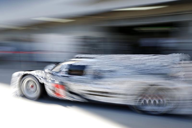 Porsche 919 Hybrid Tests in Bahrain