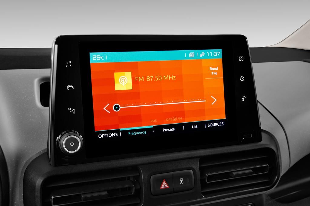 Citroen Berlingo (Baujahr 2019) XL Shine 5 Türen Radio und Infotainmentsystem