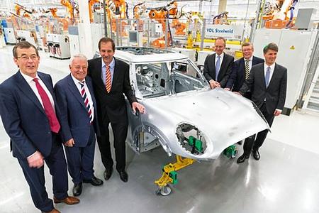 BMW Group baut neuen MINI auch in Holland