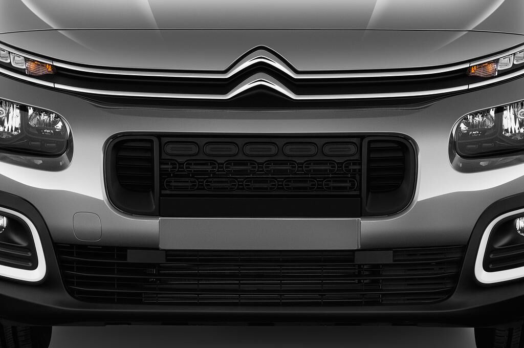 Citroen Berlingo (Baujahr 2019) XL Shine 5 Türen Kühlergrill und Scheinwerfer