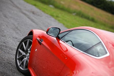 Aston Martin Vantage S