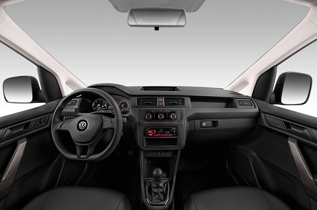 Volkswagen Caddy Van (Baujahr 2019) - 4 Türen Cockpit und Innenraum