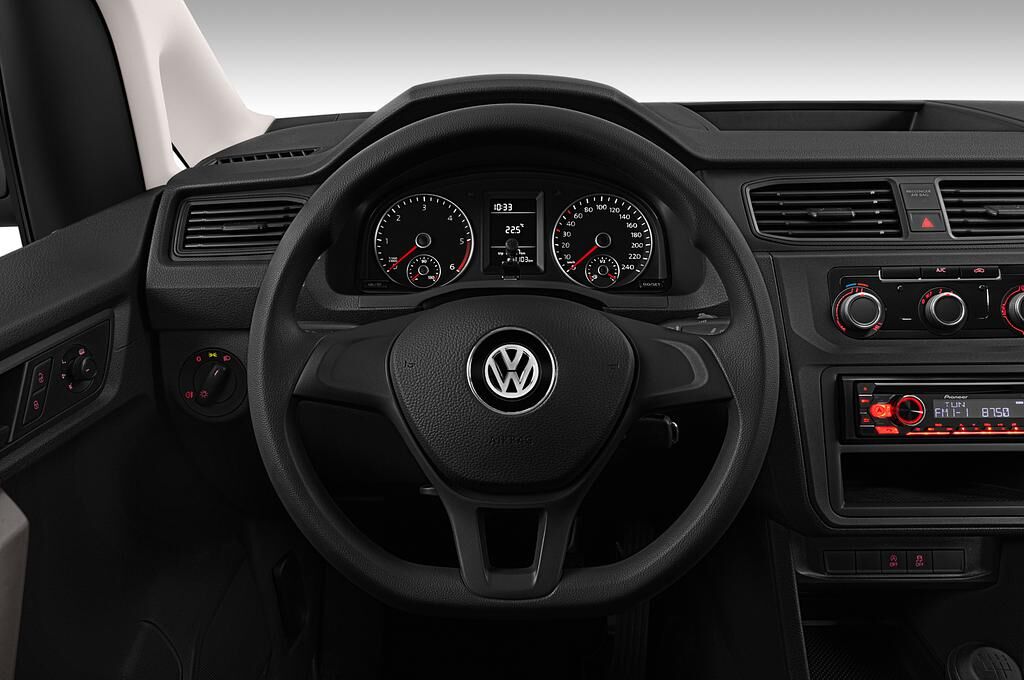 Volkswagen Caddy Van (Baujahr 2019) - 4 Türen Lenkrad