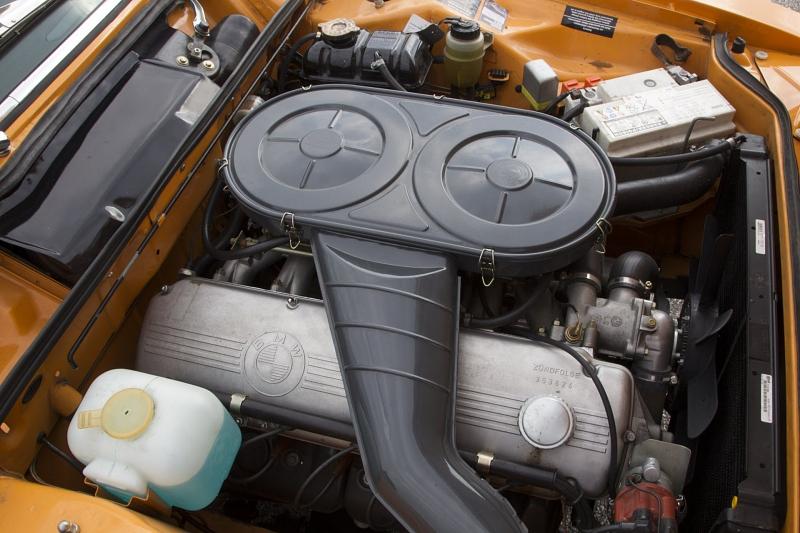 BMW 3.0 CSL mit Vergasermotor und 180 PS