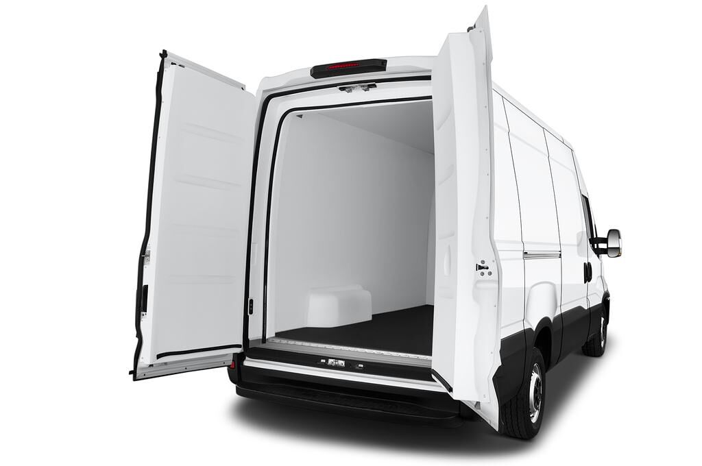 Iveco Daily (Baujahr 2018) - 4 Türen Kofferraum