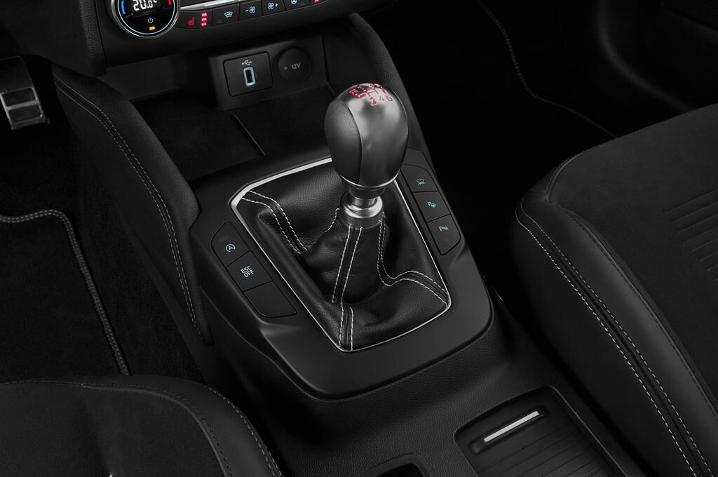 Ford Focus (Baujahr 2019) ST 5 Türen Schalthebel
