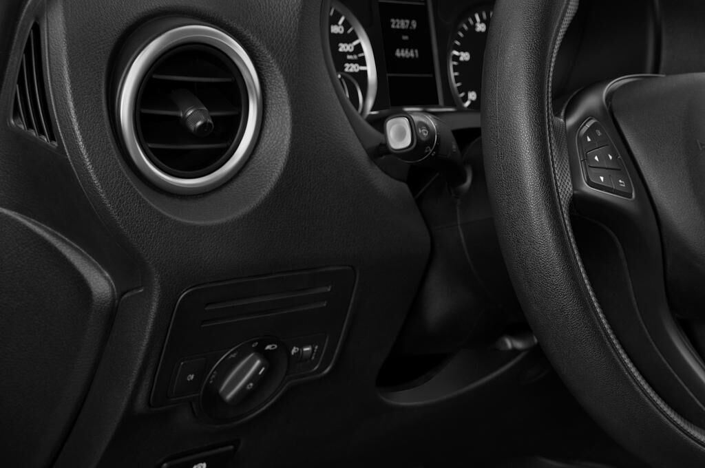 Mercedes Vito (Baujahr 2019) - 4 Türen Lüftung