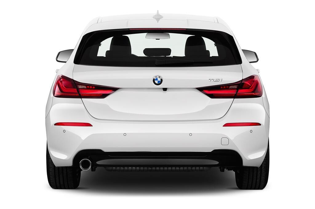 BMW 1 Series (Baujahr 2020) Sport Line 5 Türen Heckansicht