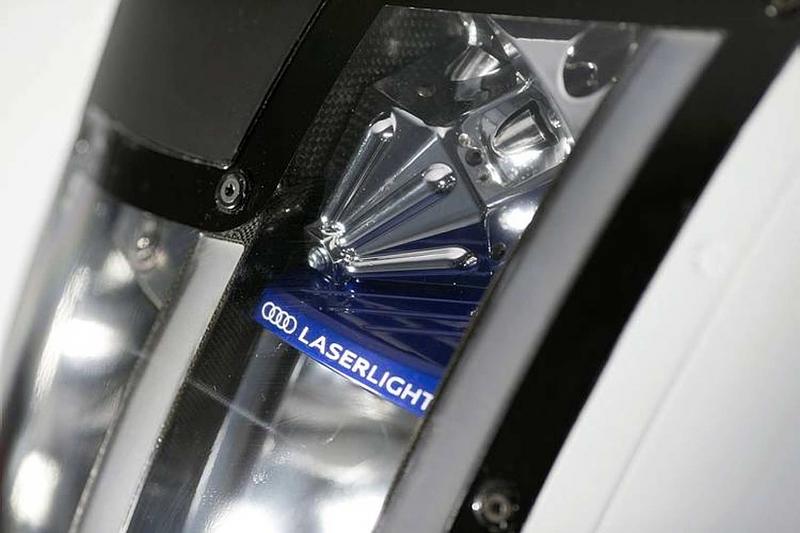 Das Laserlicht sorgt für noch mehr Helligkeit.