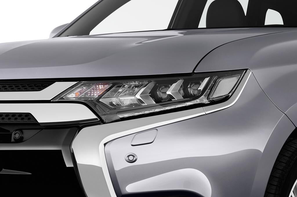 Mitsubishi Outlander PHEV (Baujahr 2020) Top 5 Türen Scheinwerfer