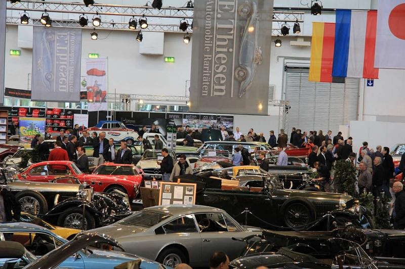 Techno Classica 2014 - Bis zu 200.000 Zuschauer kommen zur Messe.
