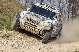 Großes MINI-Aufgebot bei der Abu Dhabi Desert Challenge
